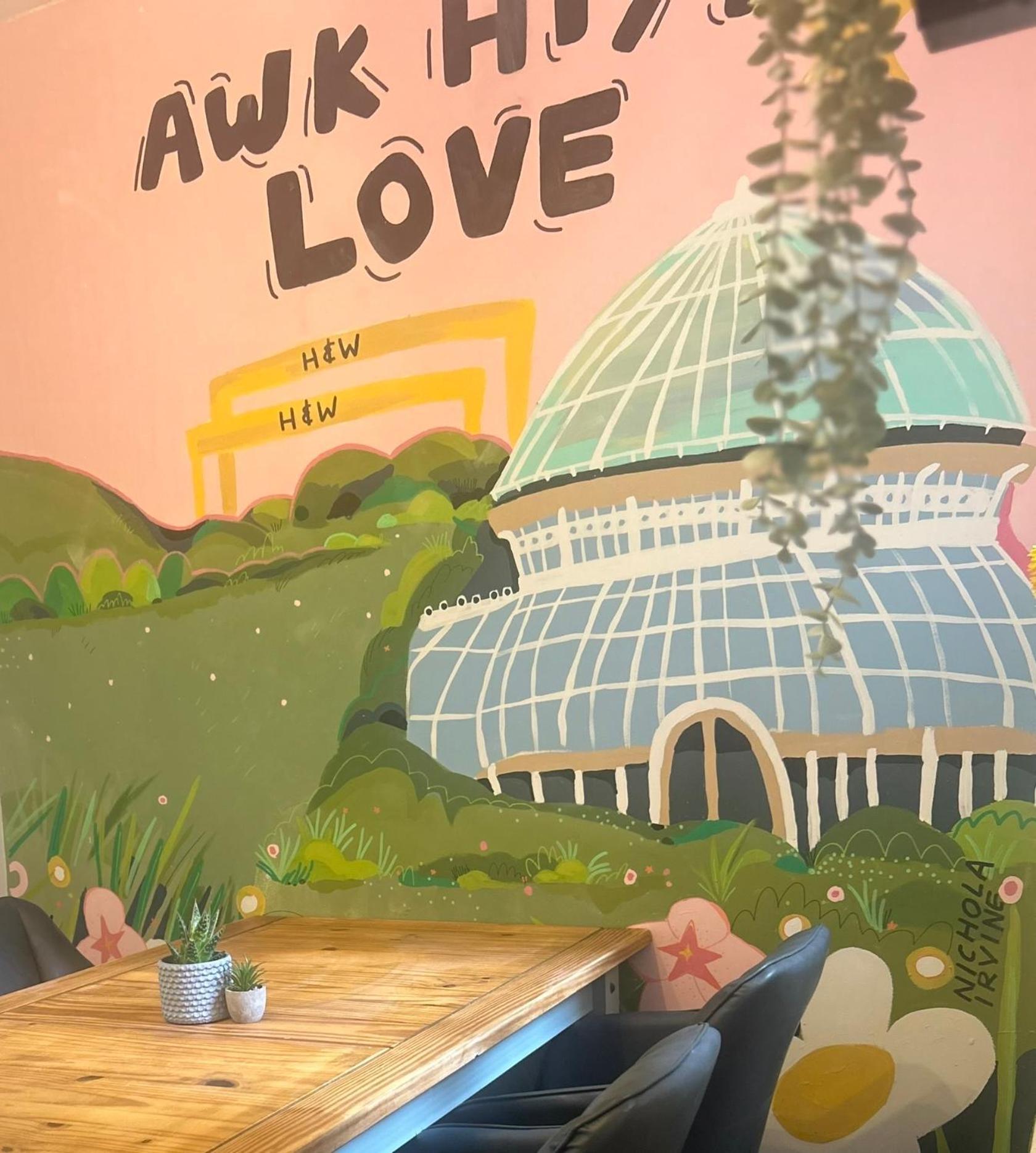 The Lucky Oak Apartment